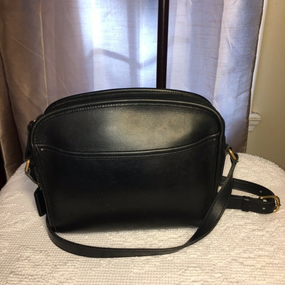 Coach Handbags - Vintage Coach Metropolis Shoulderbag #9087
